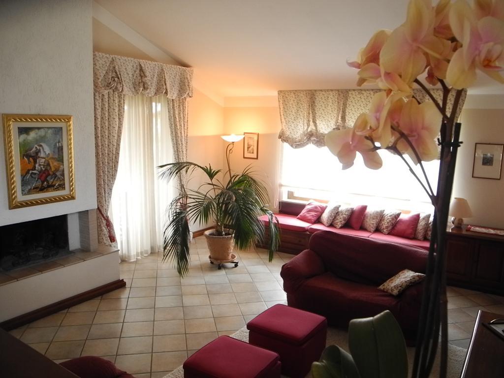 Villa Campo Dei Fiori Casciago Habitación foto